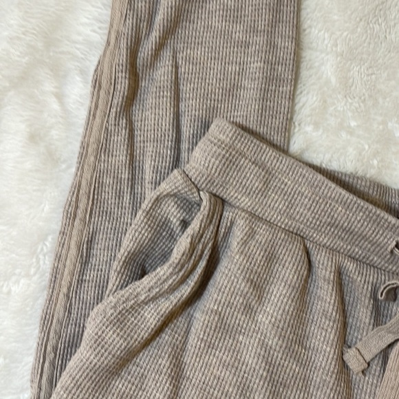 BBJ Joggers - Picture 2 of 6